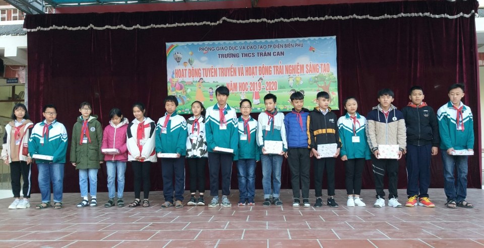 Ấm áp tình yêu thương khi gió đông về