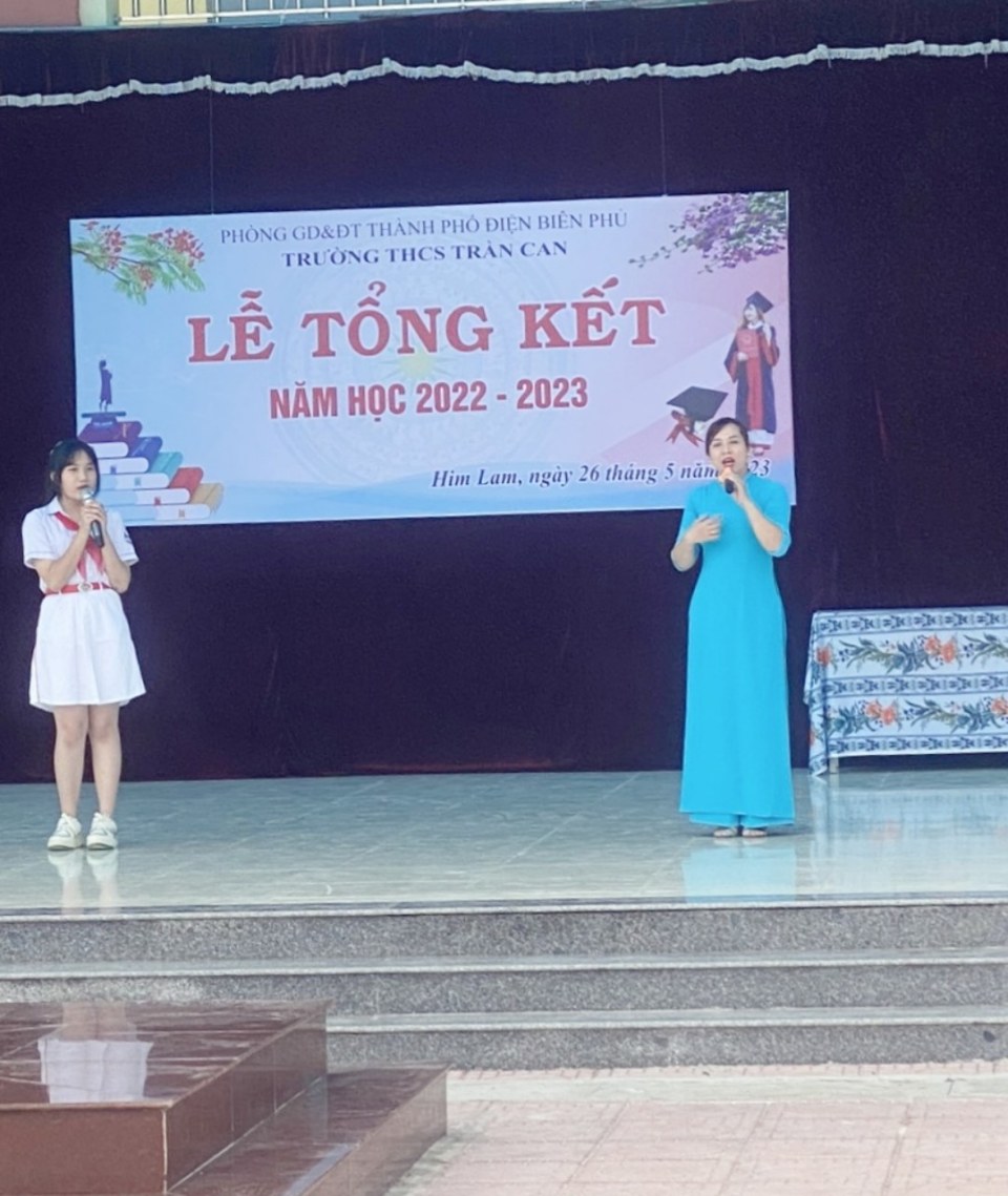 Trường THCS Trần Can tổ chức lễ tổng kết năm học 2022 – 2023 và chia tay học sinh lớp 9 niên khóa 2019 – 2023.