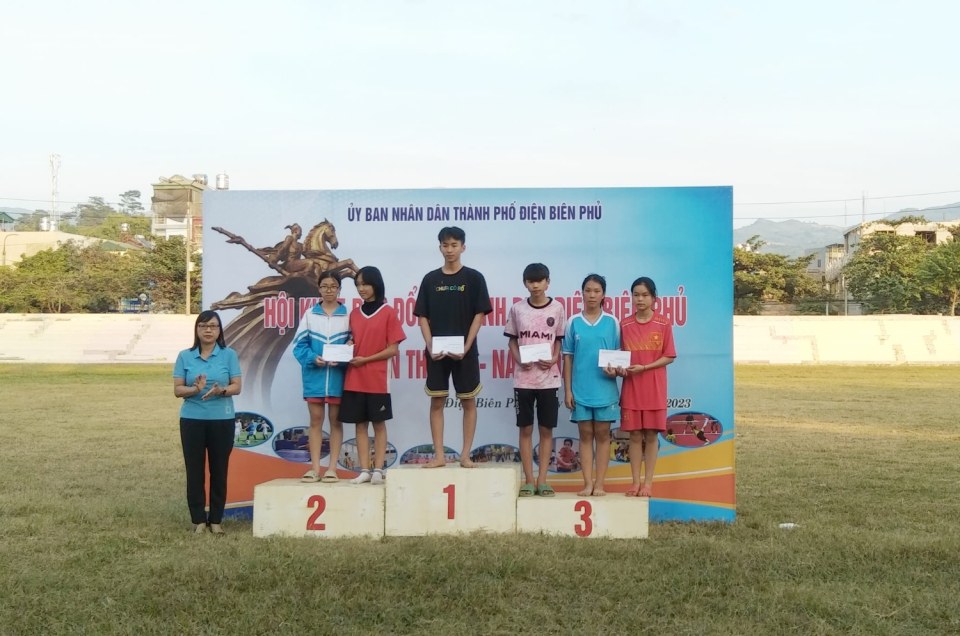 Đoàn vận động viên Trường THCS Trần Can đạt giải ba toàn đoàn trong kì hội khoẻ phù đổng Thành phố Điện Biên Phủ lần thứ xiv, năm 2023