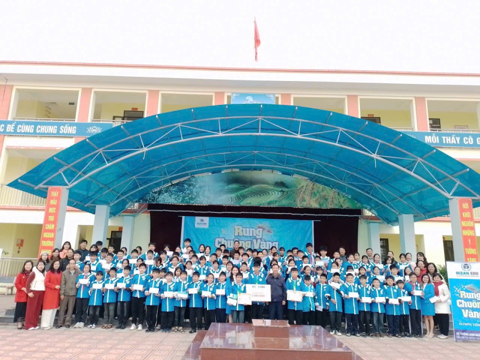 Trường THCS Trần Can rộn ràng trong cuộc thi rung chuông vàng