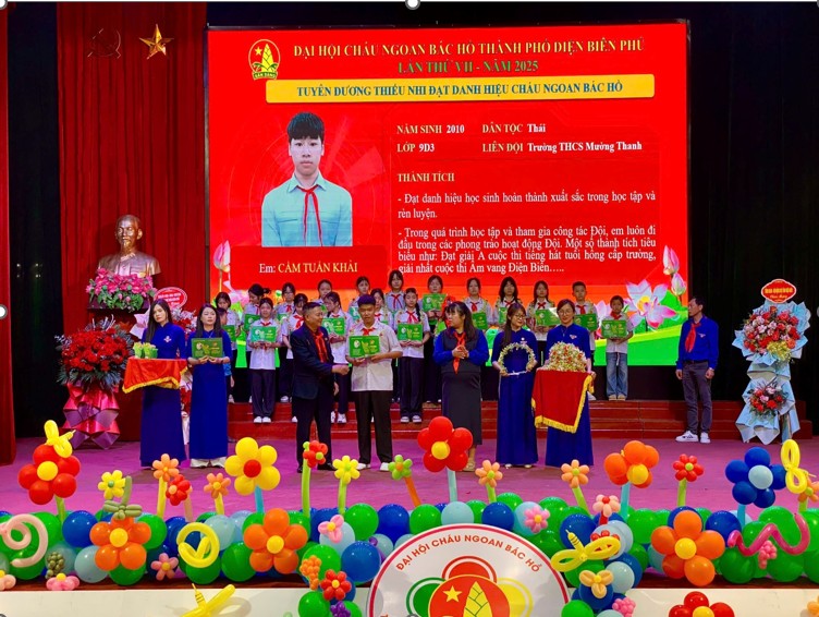 anh 24
