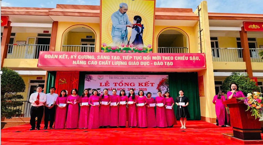 anh 12