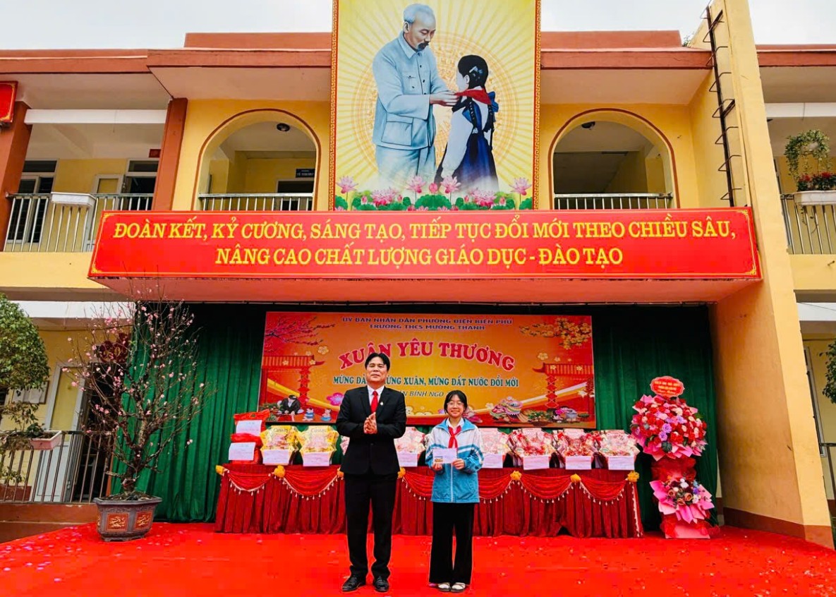Xuân yêu thương – Tết sẻ chia