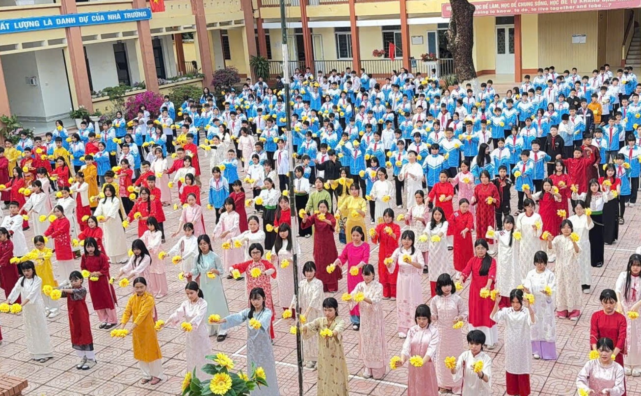 Xuân yêu thương – Tết sẻ chia