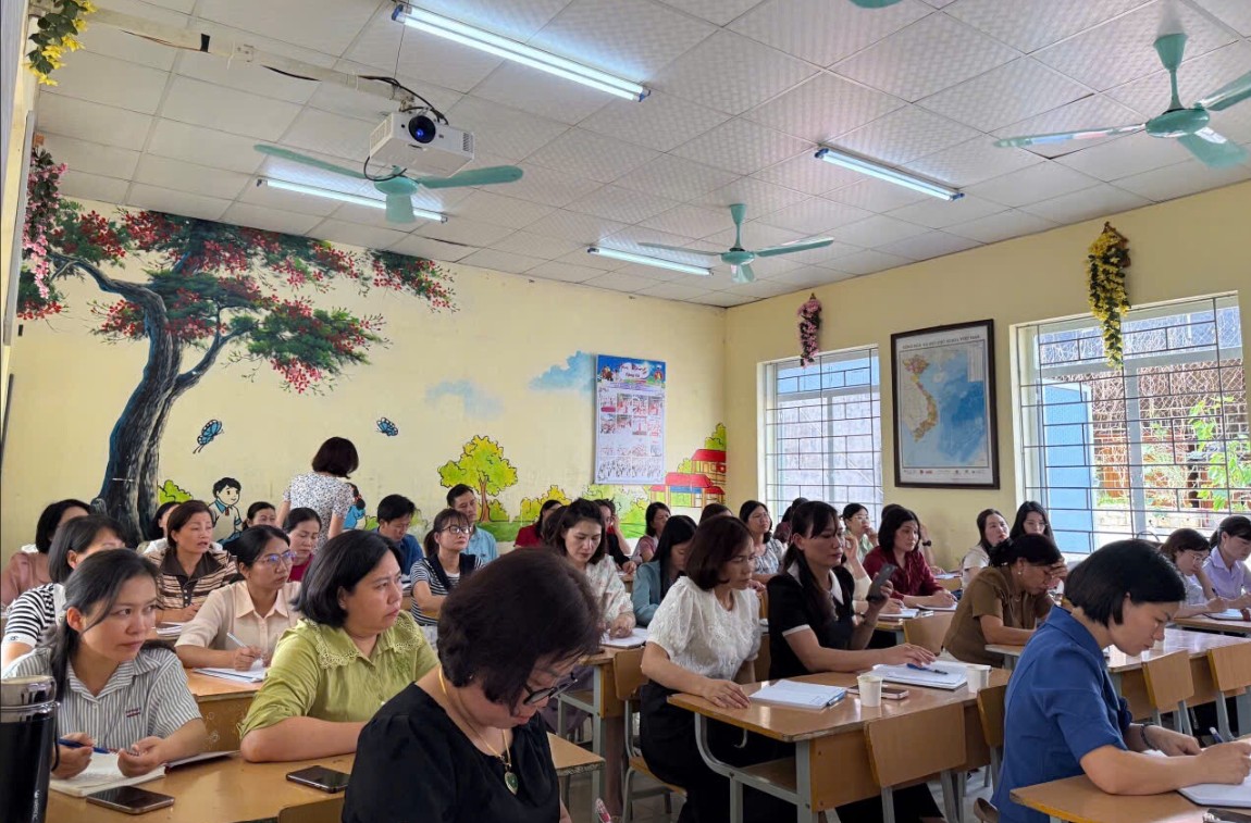 Trường THCS Mường Thanh tổ chức kế hoạch sinh hoạt chuyên môn cấp THCS cụm số 01 - Chuyên đề 04 năm học 2025–2026.