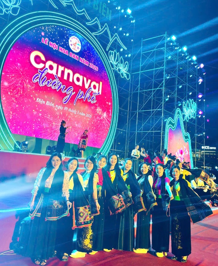 Trường THCS Mường Thanh tham gia lễ hội carnaval đường phố