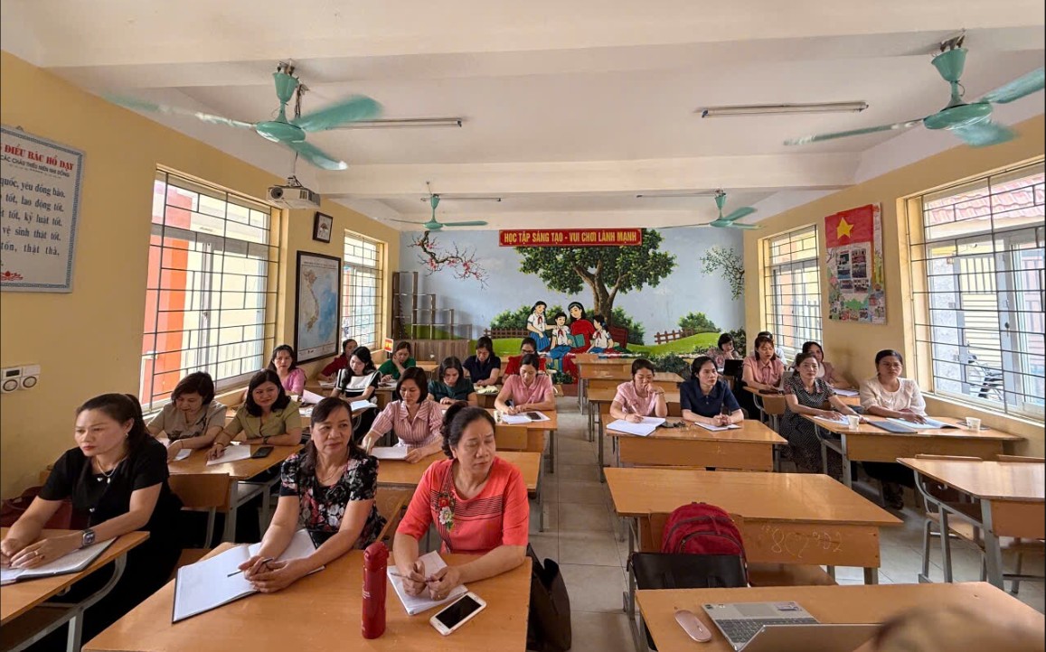 Trường THCS Mường Thanh tổ chức kế hoạch sinh hoạt chuyên môn cấp THCS cụm số 01 - Chuyên đề 04 năm học 2025–2026.