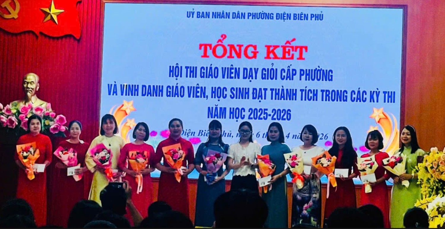Trường THCS Mường Thanh tham dự tổng kết hội thi giáo viên giỏi cấp phường và vinh danh giáo viên, học sinh đạt thành tích trong các kỳ thi năm học 2025 – 2026.