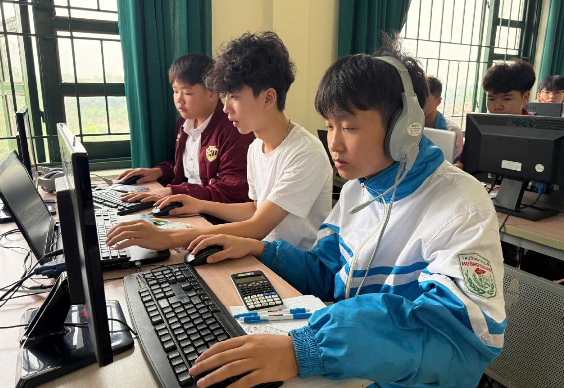 Trường THCS Mường Thanh nghiêm túc, khách quan trong công tác khảo sát chính thức chương trình đánh giá diện rộng quốc gia của học sinh lớp 5, lớp 9 lớp 11 năm 2026.