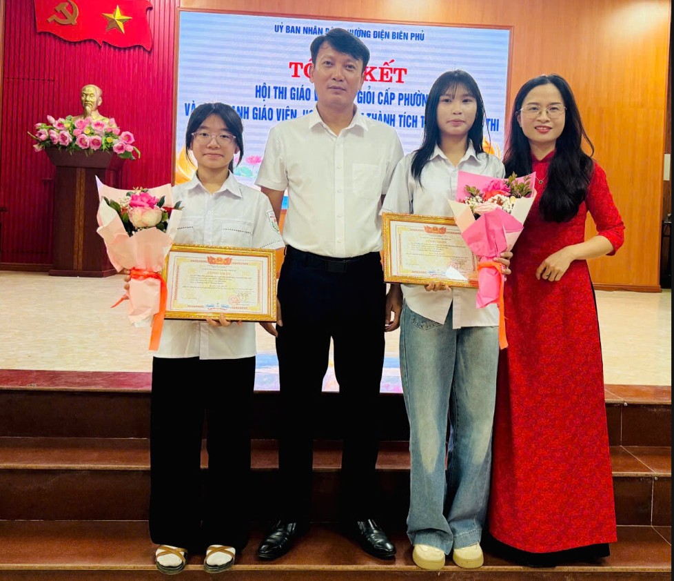 Trường THCS Mường Thanh tham dự tổng kết hội thi giáo viên giỏi cấp phường và vinh danh giáo viên, học sinh đạt thành tích trong các kỳ thi năm học 2025 – 2026.