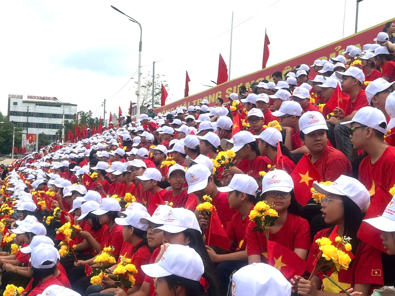 Thầy trò Trường THCS Mường Thanh tham gia lễ khai mạc đại hội tdtt tỉnh Điện Biên lần thứ xii năm 2026.