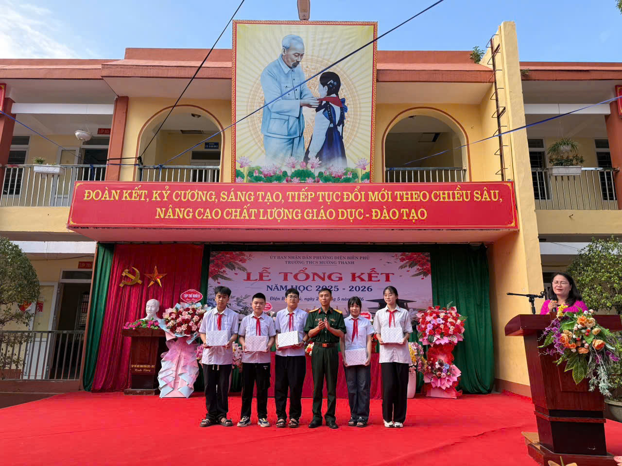 Rực rỡ sắc phượng hồng: Trường THCS Mường Thanh tổ chức lễ tổng kết năm học 2025-2026