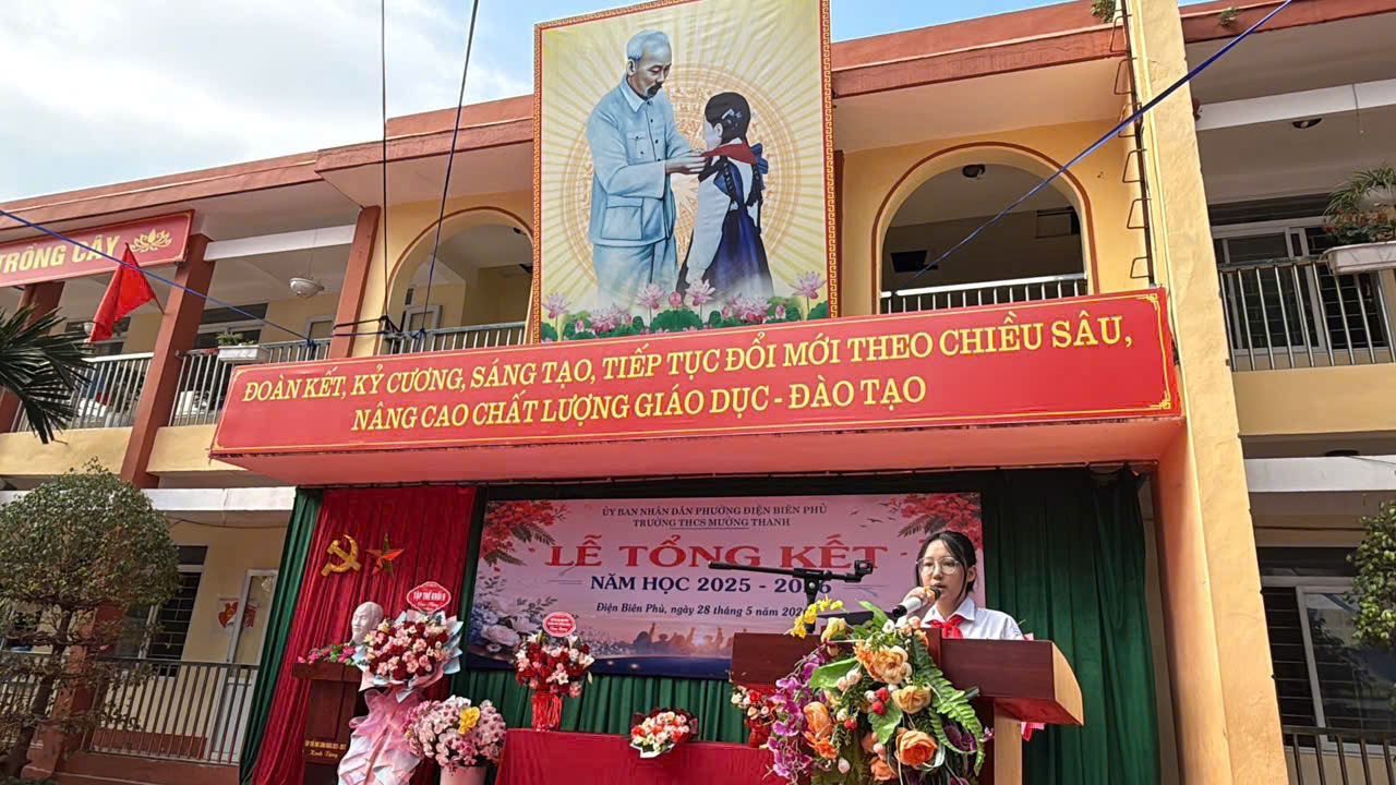 Rực rỡ sắc phượng hồng: Trường THCS Mường Thanh tổ chức lễ tổng kết năm học 2025-2026