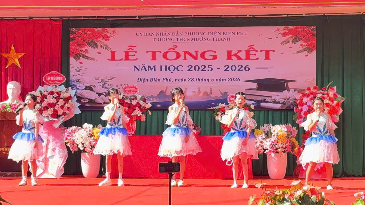 Rực rỡ sắc phượng hồng: Trường THCS Mường Thanh tổ chức lễ tổng kết năm học 2025-2026