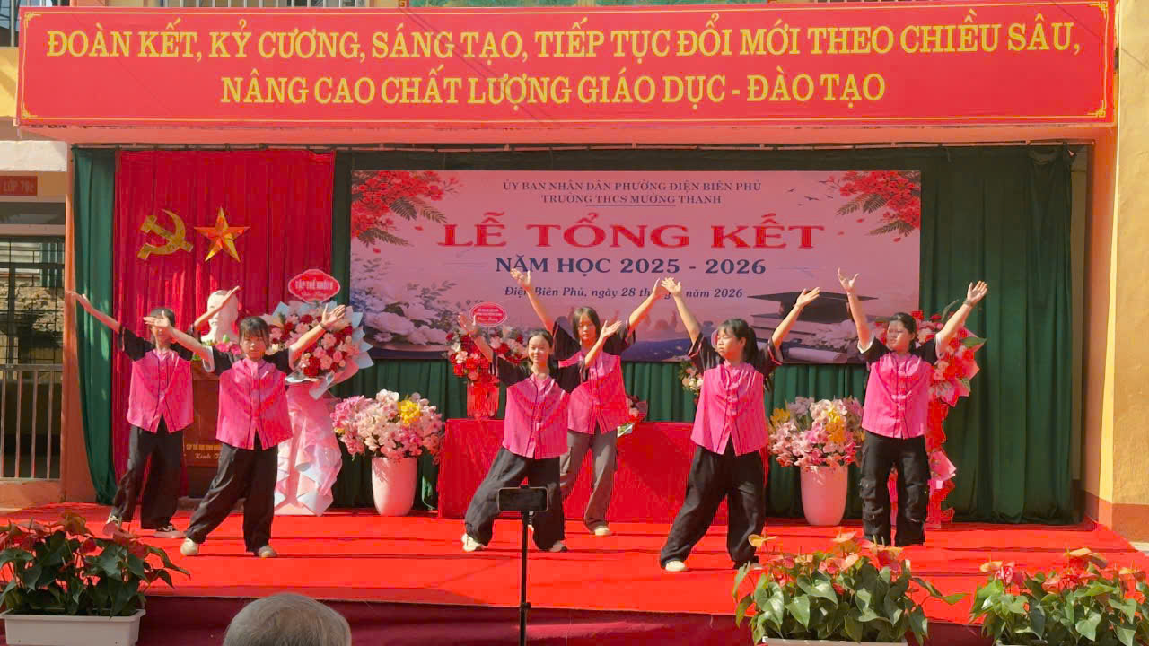 Rực rỡ sắc phượng hồng: Trường THCS Mường Thanh tổ chức lễ tổng kết năm học 2025-2026