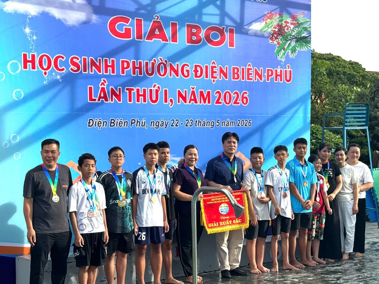 Rực rỡ sắc vàng: Trường THCS Mường Thanh đạt giải xuất sắc nhất tại giải bơi học sinh phường Điện Biên Phủ lần thứ i, năm 2026