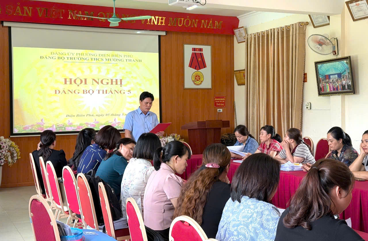 Đảng bộ Trường THCS Mường Thanh: Dấu ấn đổi mới và kiện toàn tổ chức trong những ngày tháng 5 lịch sử