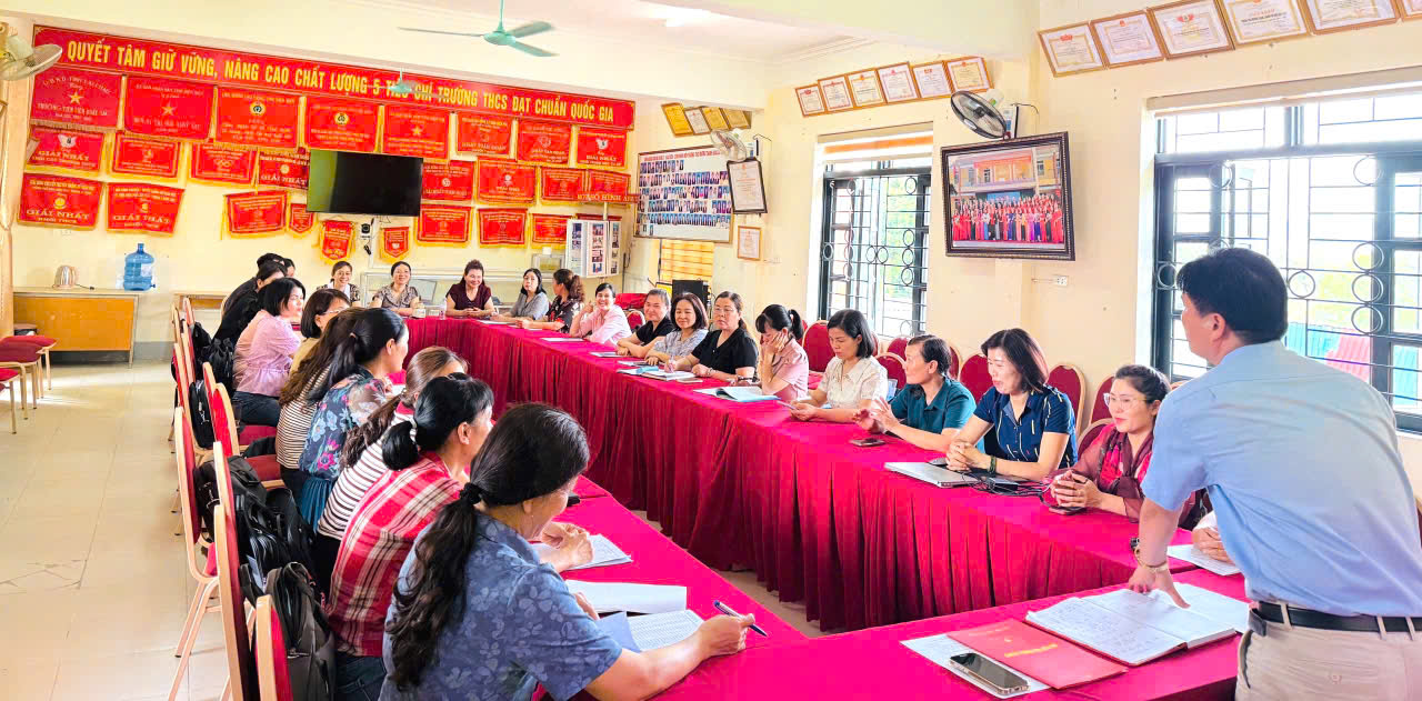 Đảng bộ Trường THCS Mường Thanh: Dấu ấn đổi mới và kiện toàn tổ chức trong những ngày tháng 5 lịch sử
