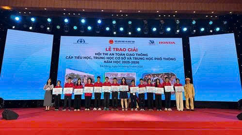 Chiến thắng rực rỡ của học sinh Trường THCS Tân Bình tại sân chơi an toàn giao thông toàn quốc