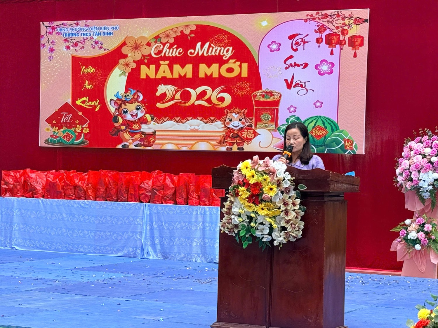 Xuân gắn kết - Tết yêu thương khi sức trẻ hòa cùng lòng nhân ái