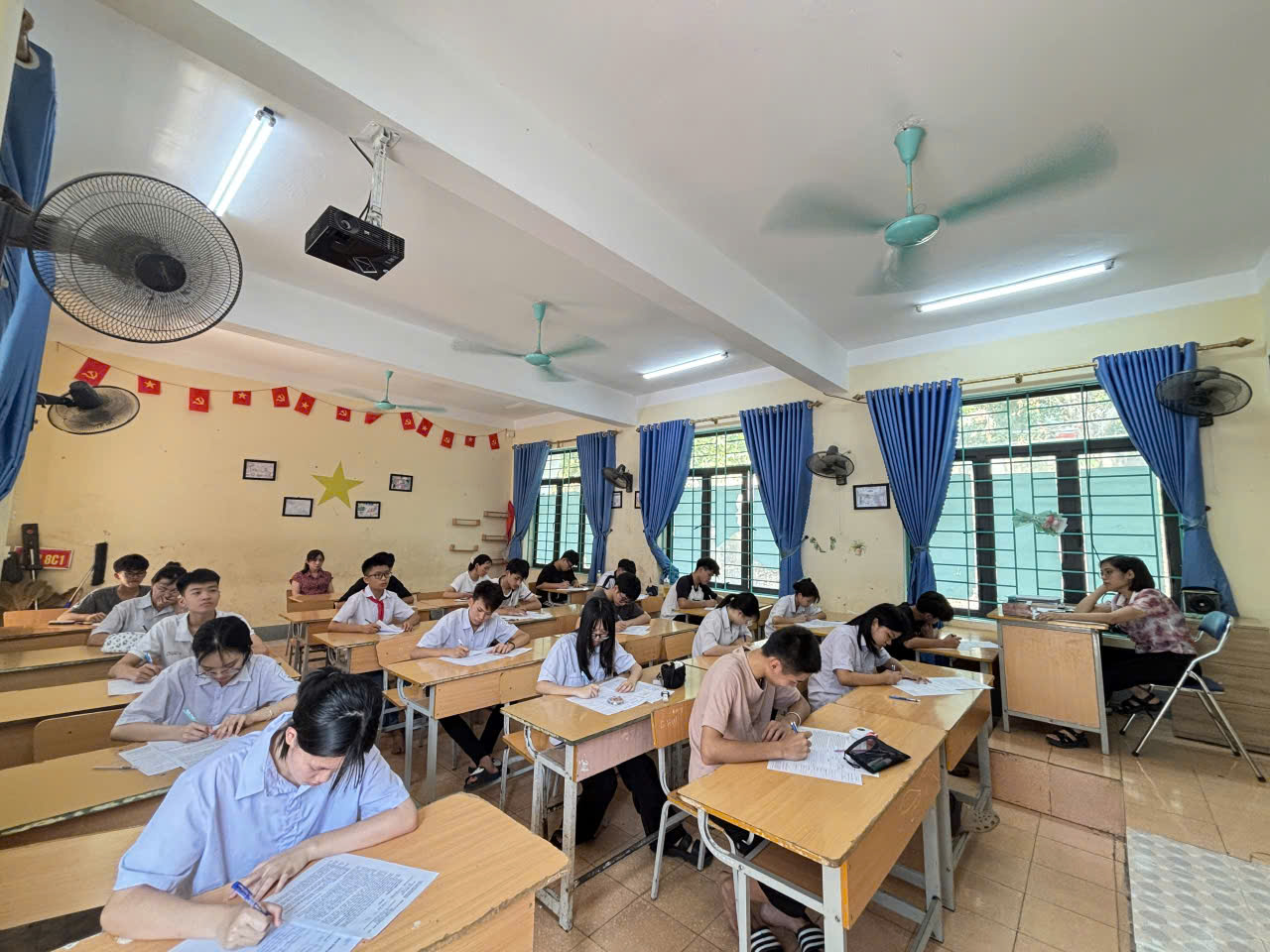 Kỳ thi thử vào lớp 10 tại Trường THCS Tân Bình: Bước chuẩn bị vững vàng cho kỳ thi quan trọng