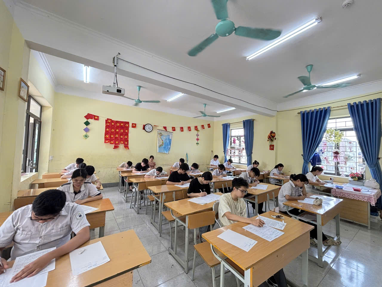 Kỳ thi thử vào lớp 10 tại Trường THCS Tân Bình: Bước chuẩn bị vững vàng cho kỳ thi quan trọng