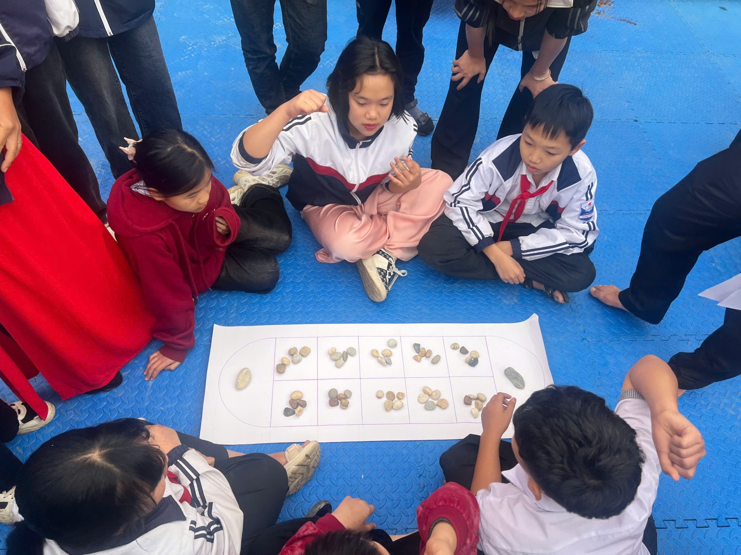 Trường THCS Thanh Bình - Phường Điện Biên Phủ tổ chức chương trình “Tết bính ngọ – Xuân yêu thương 2026”