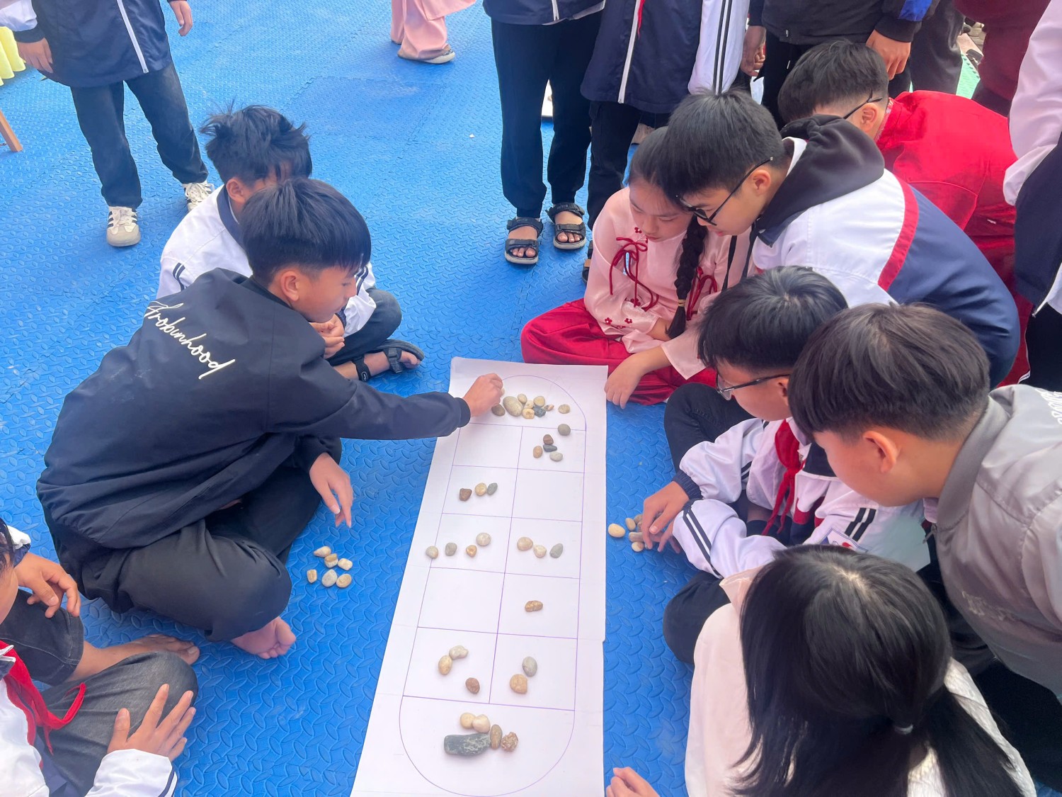 Trường THCS Thanh Bình - Phường Điện Biên Phủ tổ chức chương trình “Tết bính ngọ – Xuân yêu thương 2026”