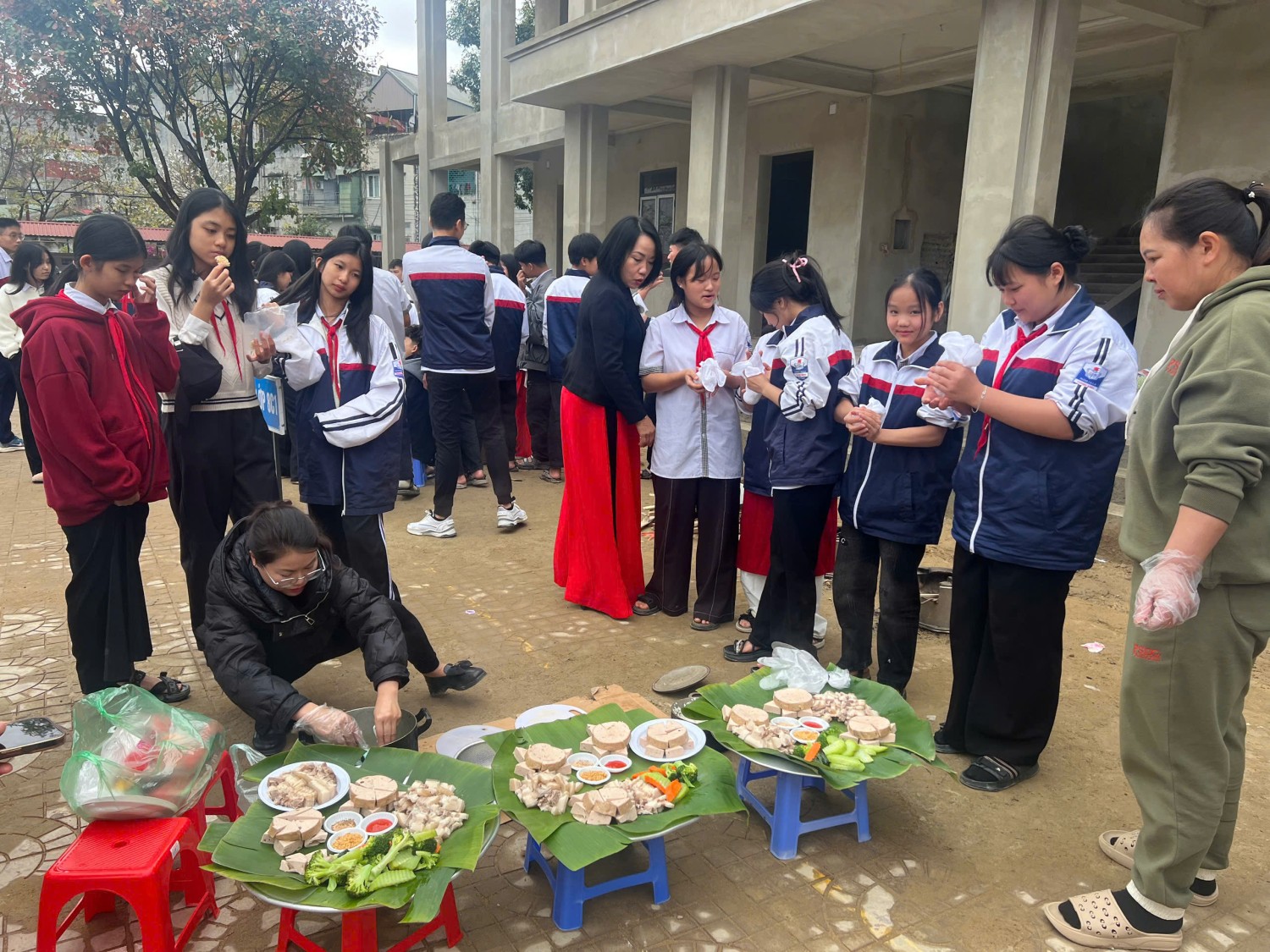 Trường THCS Thanh Bình - Phường Điện Biên Phủ tổ chức chương trình “Tết bính ngọ – Xuân yêu thương 2026”