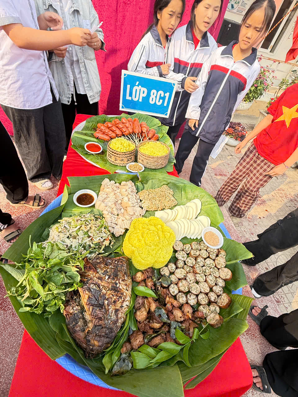 Trường THCS Thanh Bình, phường Điện Biên Phủ tổ chức các hoạt động chào mừng ngày quốc tế phụ nữ 8/3 và hưởng ứng lễ hội Hoa Ban năm 2026