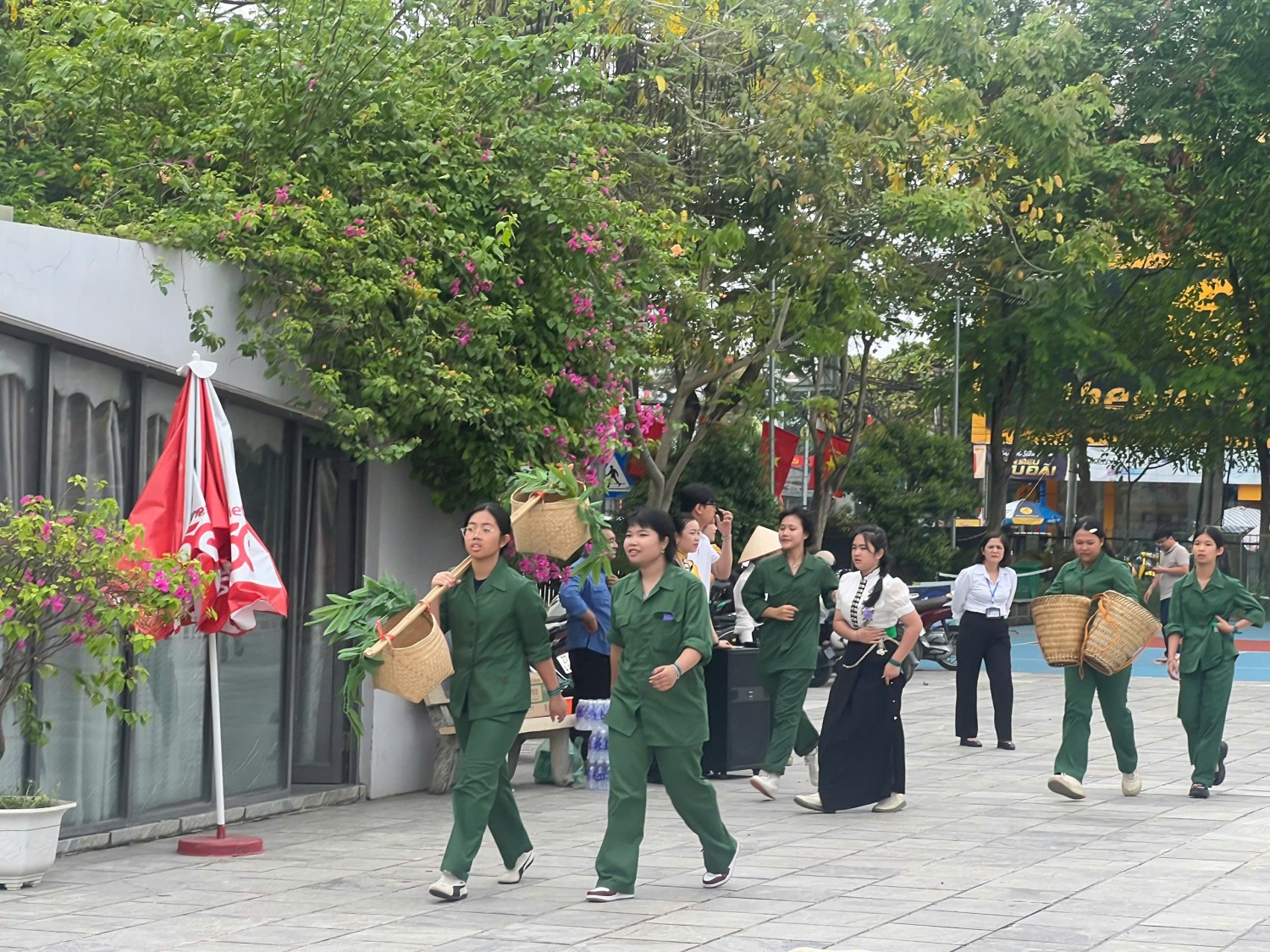 Học sinh Trường THCS Thanh Bình tham gia chương trình “chúng em làm chiến sỹ Điện Biên”
