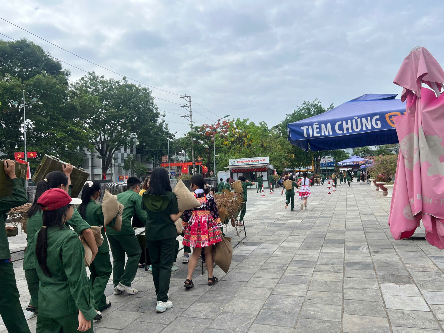 Học sinh Trường THCS Thanh Bình tham gia chương trình “chúng em làm chiến sỹ Điện Biên”