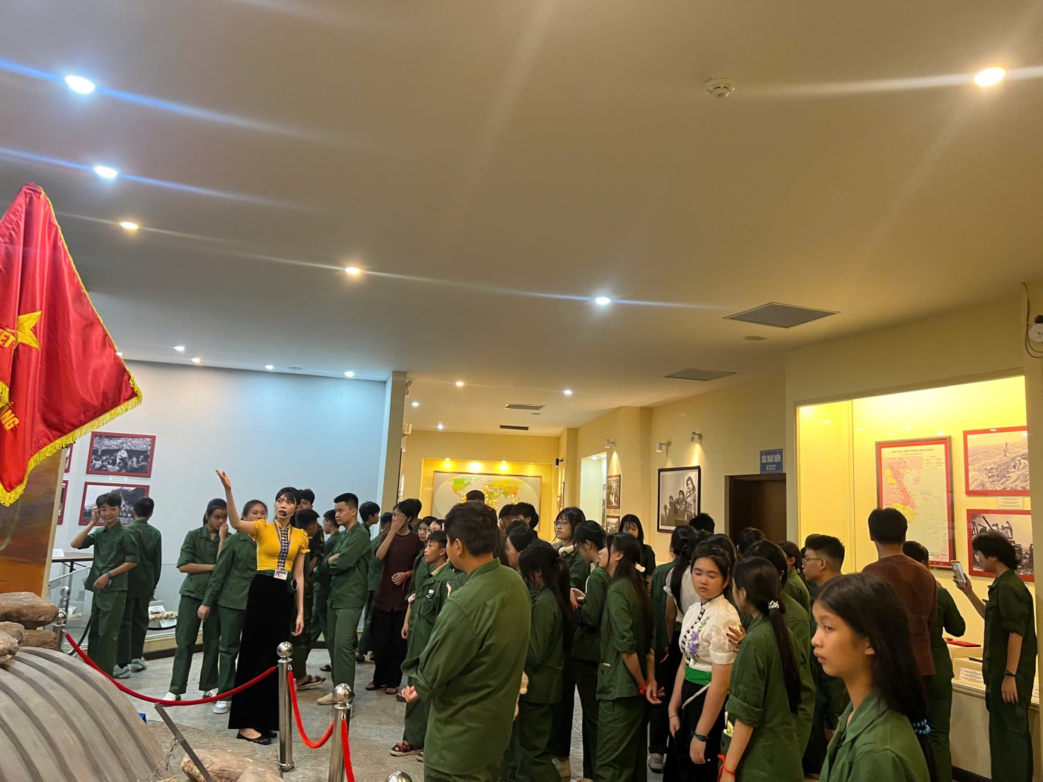 Học sinh Trường THCS Thanh Bình tham gia chương trình “chúng em làm chiến sỹ Điện Biên”