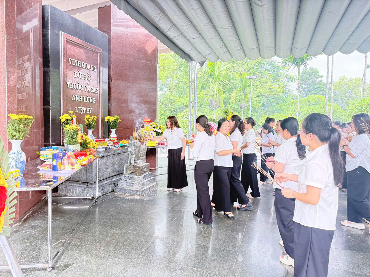 Trường THCS Thanh Bình hướng về ngày 27/7: Uống nước nhớ nguồn - Trân trọng quá khứ, hướng tới tương lai