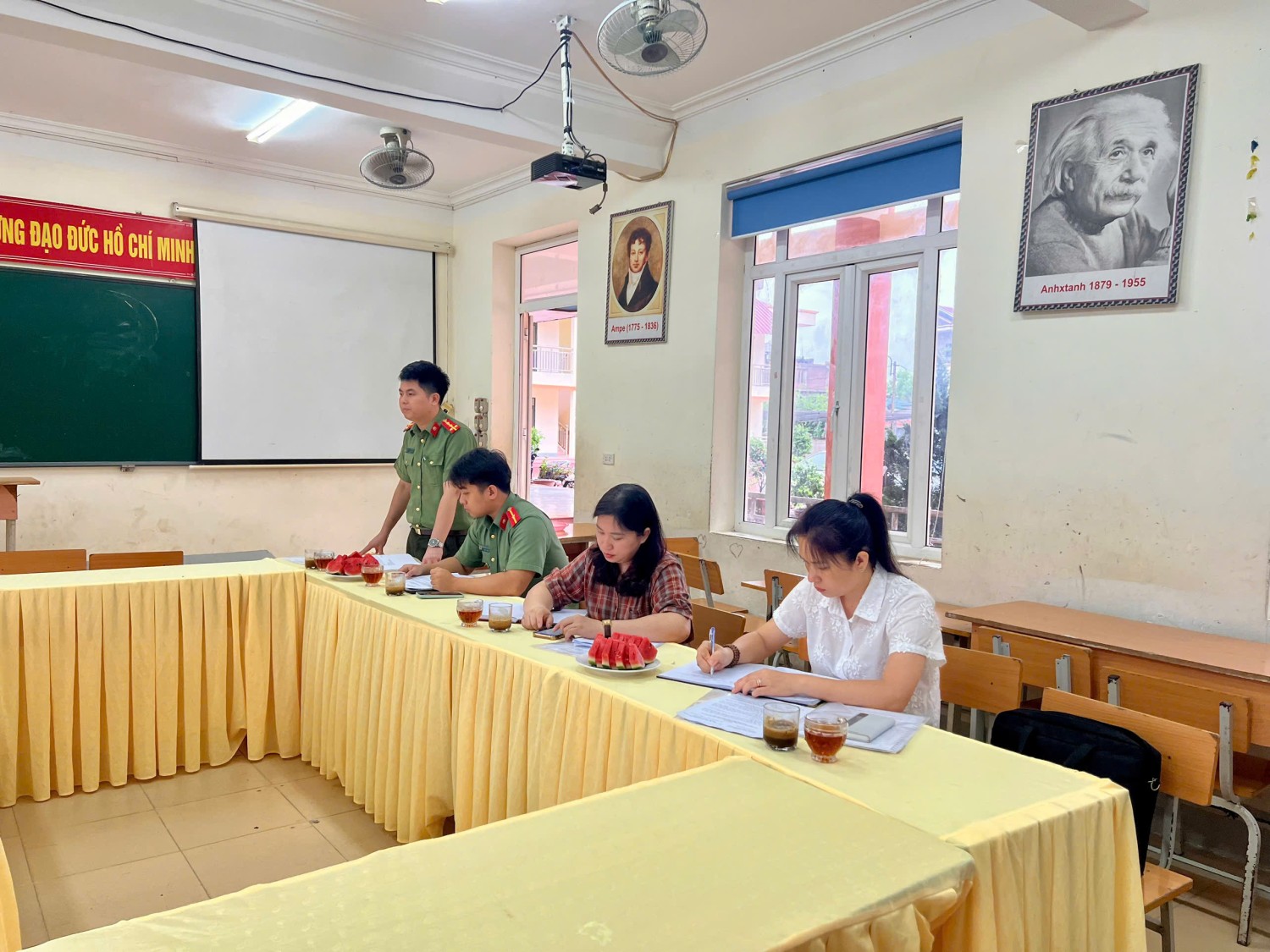 Trường THCS Thanh Bình đón đoàn kiểm tra công tác bảo vệ bí mật nhà nước phường Điện Biên Phủ