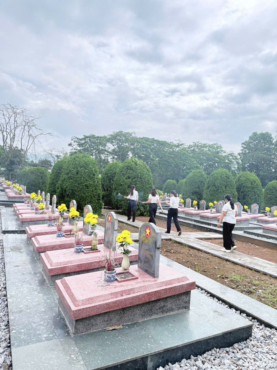 Trường THCS Thanh Bình hướng về ngày 27/7: Uống nước nhớ nguồn - Trân trọng quá khứ, hướng tới tương lai