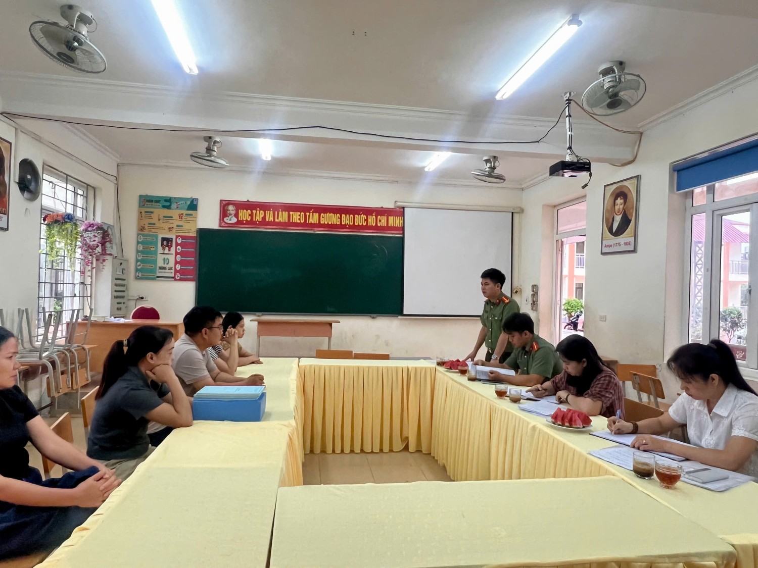 Trường THCS Thanh Bình đón đoàn kiểm tra công tác bảo vệ bí mật nhà nước phường Điện Biên Phủ
