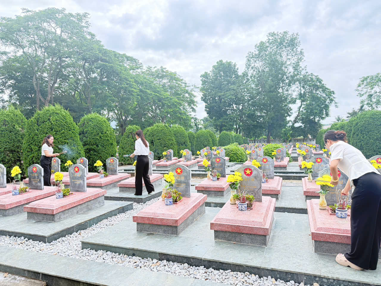 Trường THCS Thanh Bình hướng về ngày 27/7: Uống nước nhớ nguồn - Trân trọng quá khứ, hướng tới tương lai