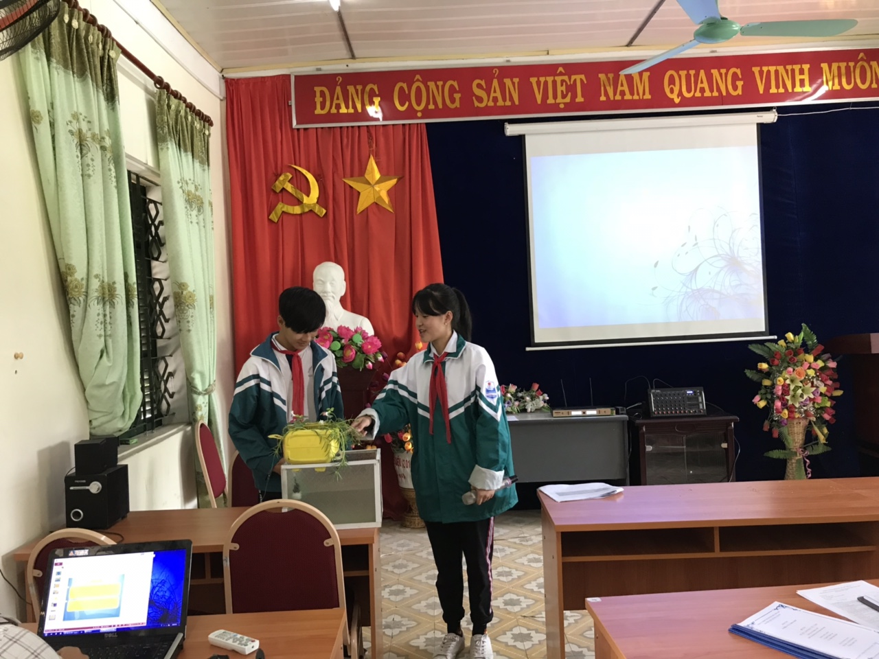 Trường THCS Trần Can tham gia cuộc thi khoa học kĩ thuật cấp thành phố năm học 2018 - 2019