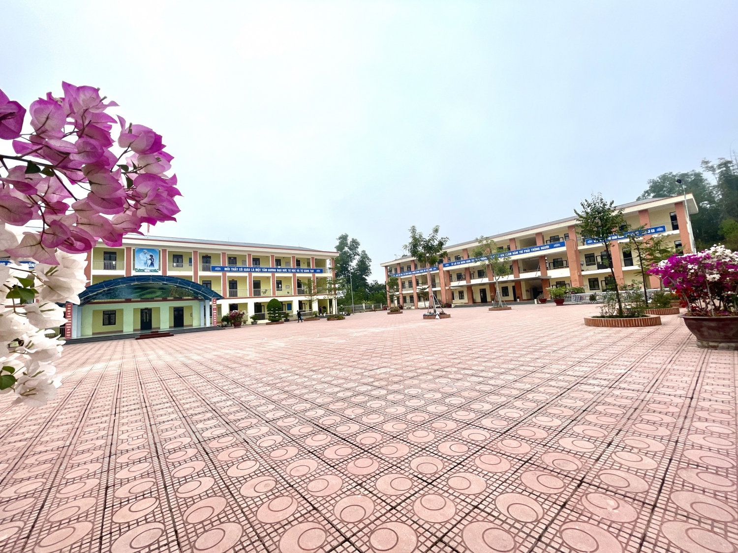 Một số hoạt động thi đua chào mừng kỉ niệm 80 năm ngày thành lập quân đội nhân dân Việt Nam của Trường THCS Trần Can - Thành phố Điện Biên Phủ