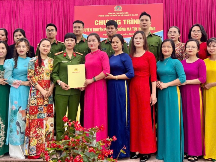 Tuyên truyền phòng chống ma tuý học đường