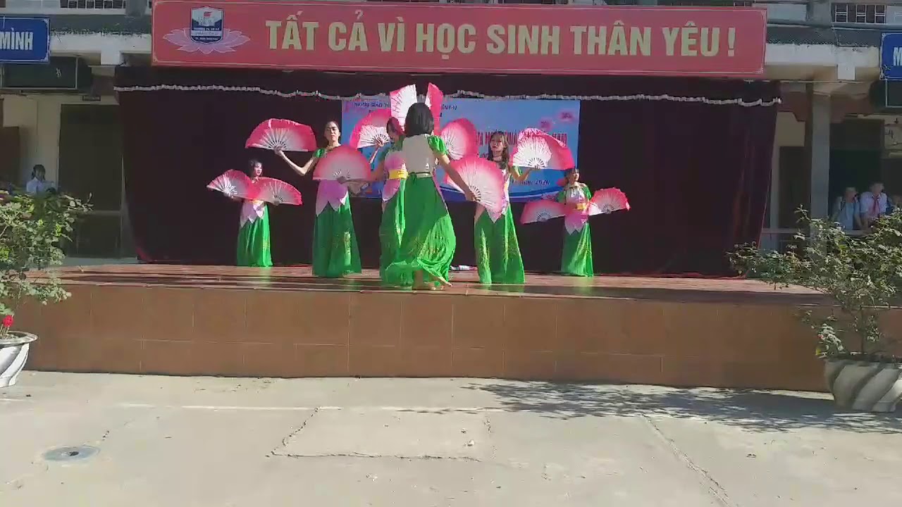 Múa lớp 9A3
