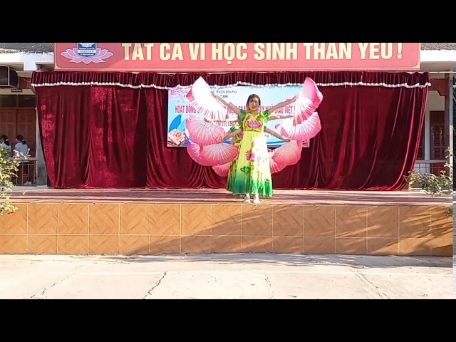 Tiết mục văn nghệ lớp 9A2